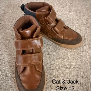 Cat & Jack Kids Sneakers in Brown and Tan